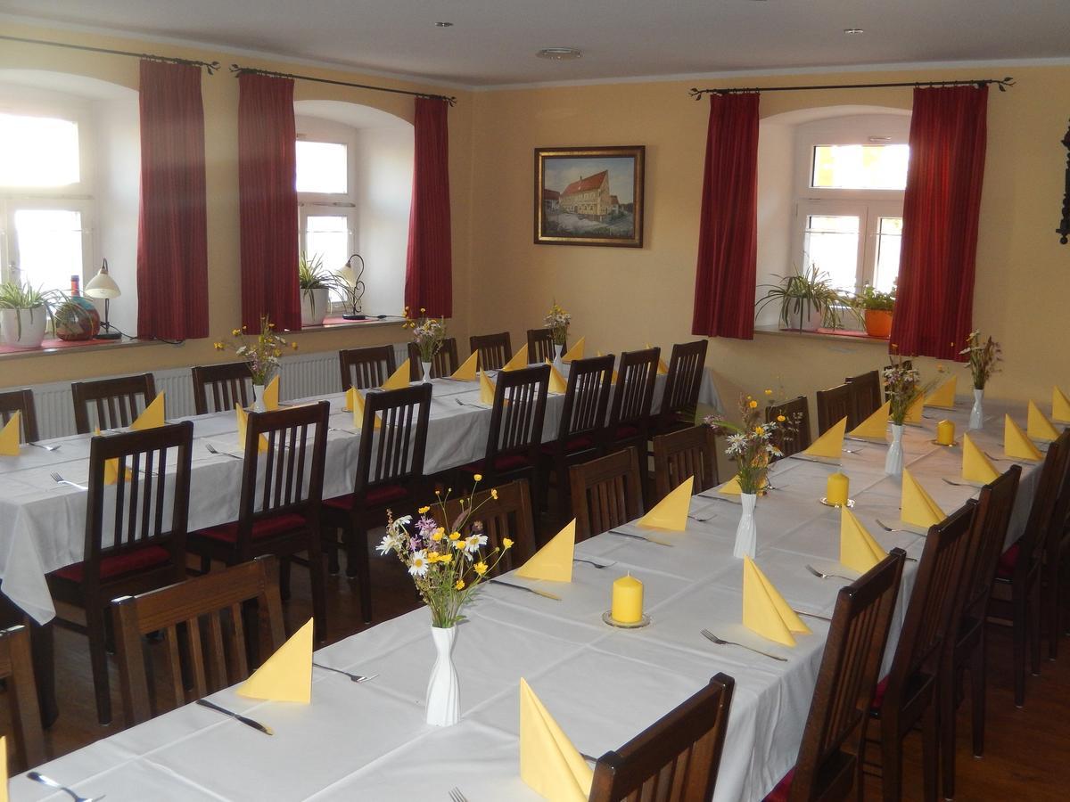 Dinkelsbühl Gasthof Goldenes Roessle מראה חיצוני תמונה