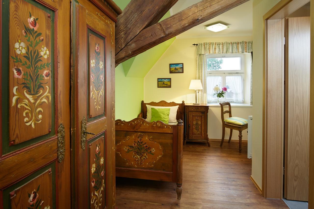 Dinkelsbühl Gasthof Goldenes Roessle מראה חיצוני תמונה
